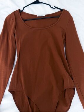 Brown Long-Sleeve Scoop Neck Bodysuit